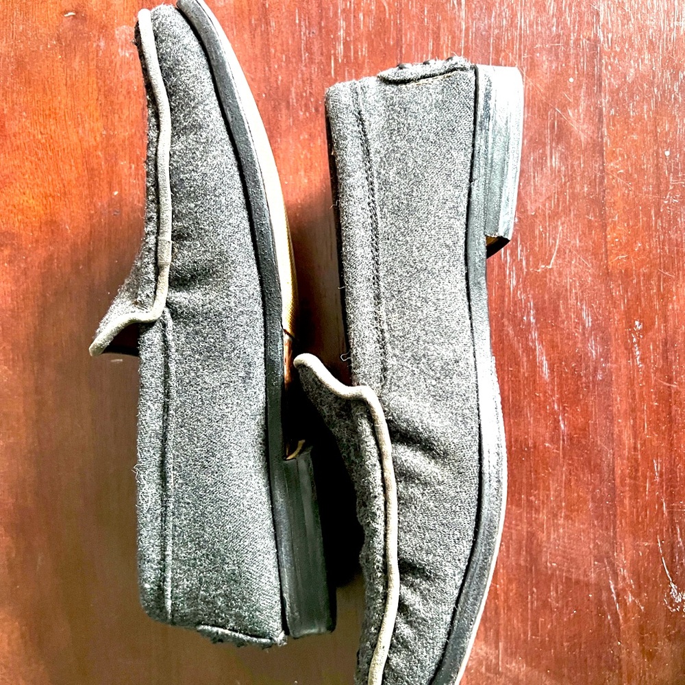 JP Tod’s womens’ grey slip on flannel loafer
